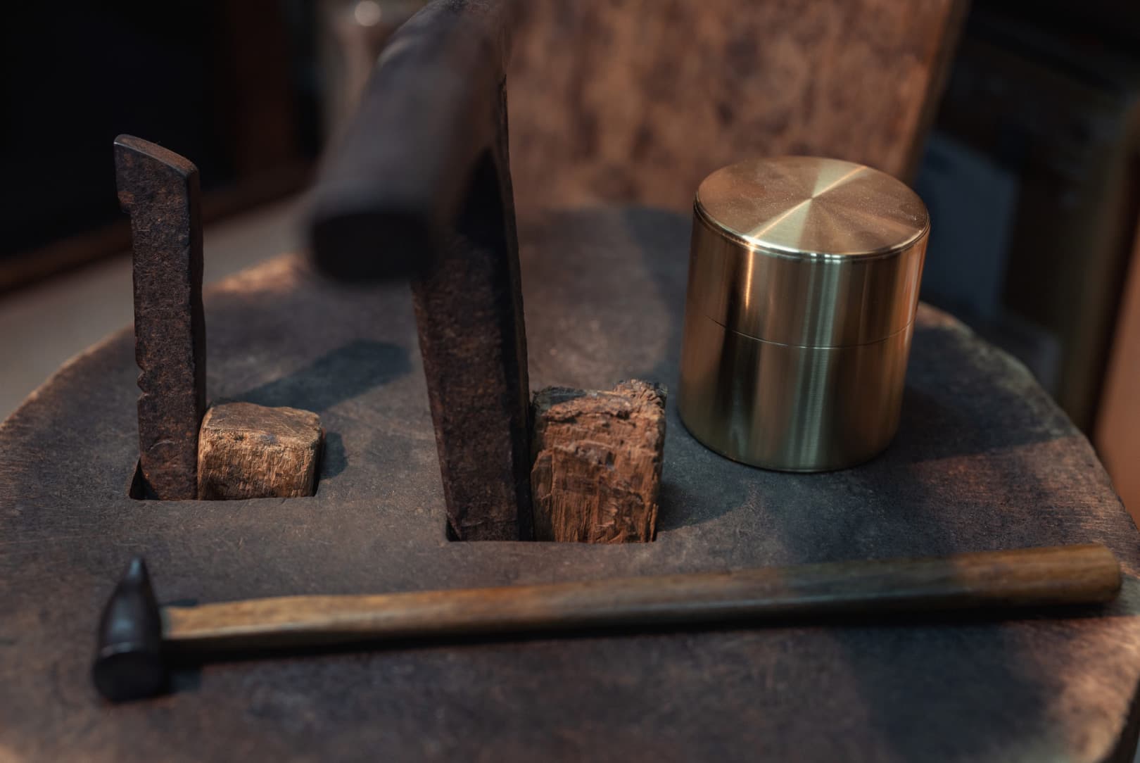 agobay_NS_003_kaikado_2L0A9128 130 procedures, from cutting and shaping to soldering and polishing