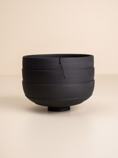 Layered vessel (large, 2022)