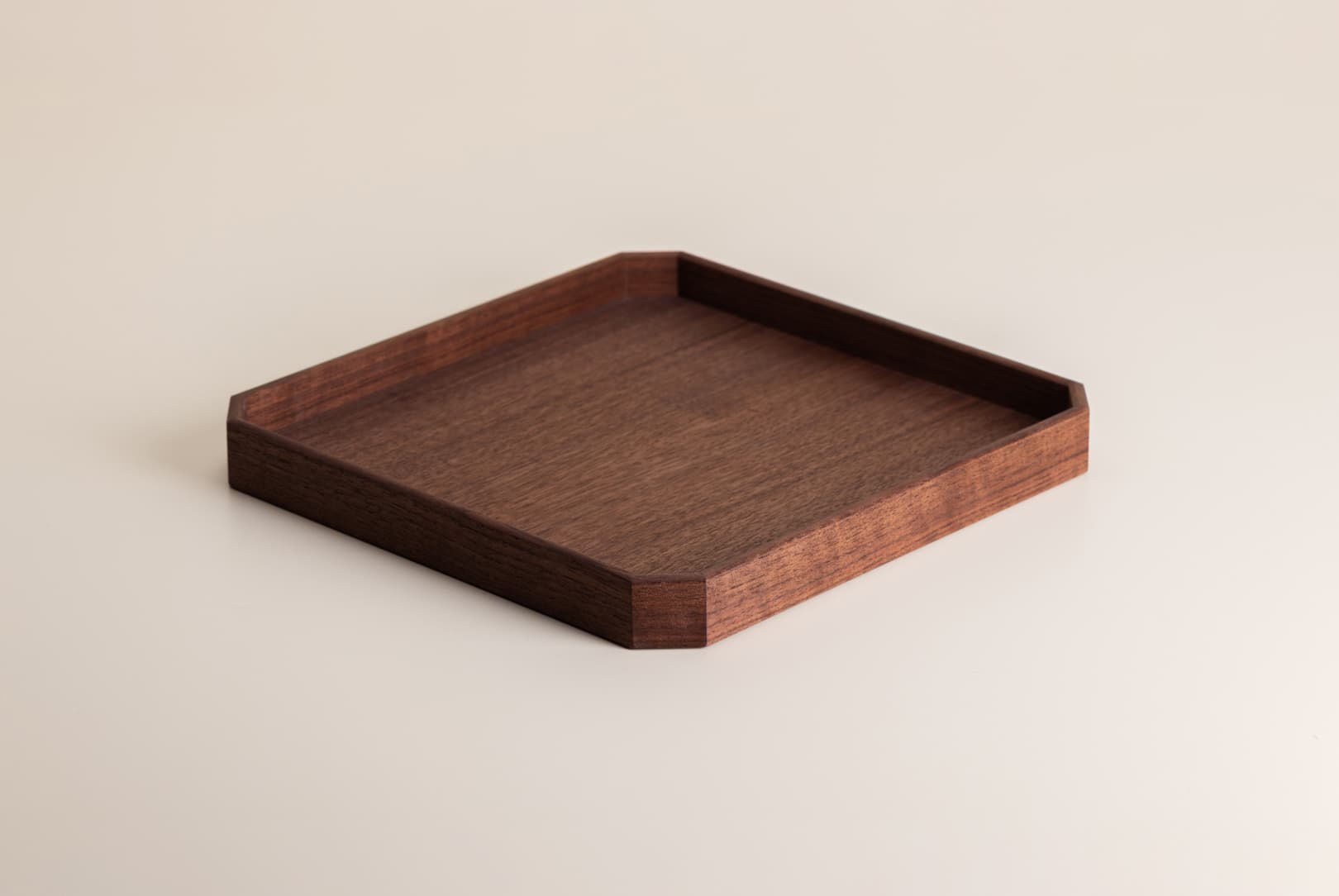 Serving tray