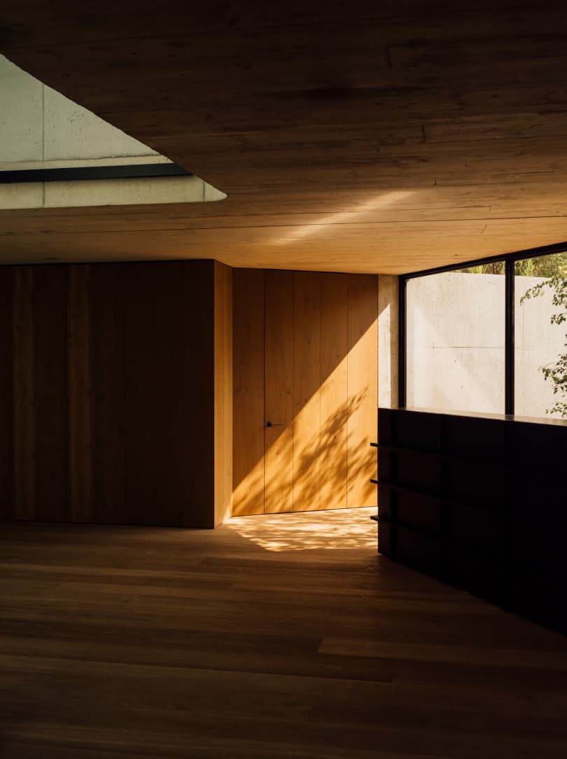 agobay-MT-033-slowness-83 agobay-MT-033-slowness-83