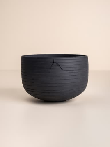 Vessel (large, 2022)